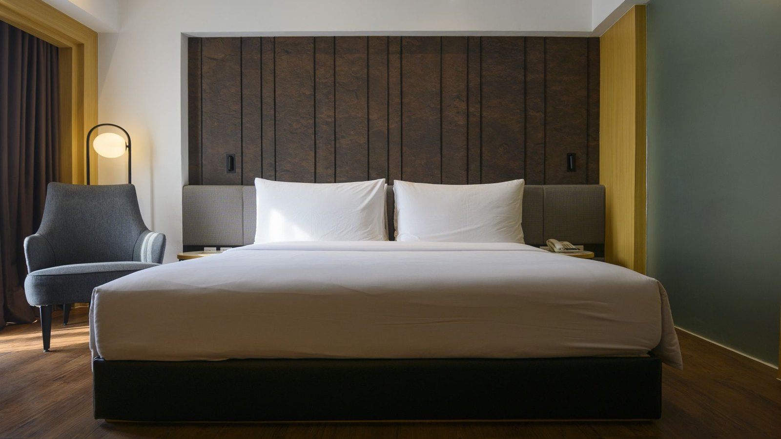 brits hotel Karawang